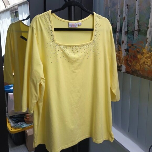 Quacker Factory 2x Bright Yellow Embellished Cotton T - Picture 2 of 9